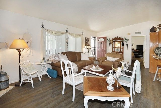 28 Rancho Road, Tustin, CA 92780