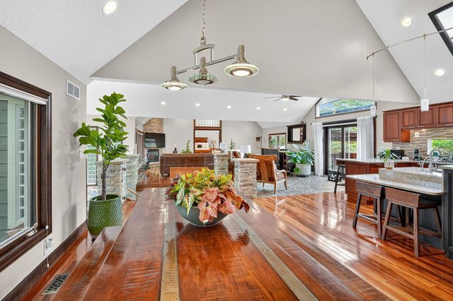 1328 NW 120th Street, Clive, IA 50325