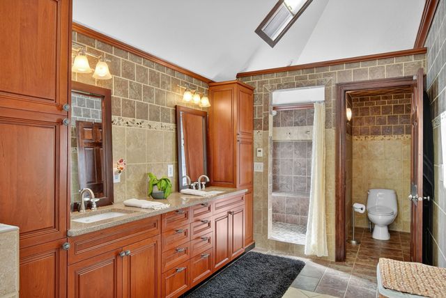 1328 NW 120th Street, Clive, IA 50325