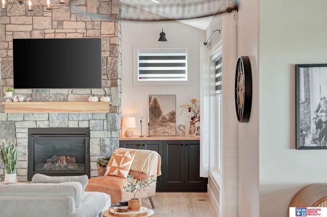 921 N 107th Street, Lincoln, NE 68527