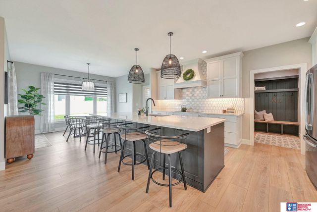 921 N 107th Street, Lincoln, NE 68527