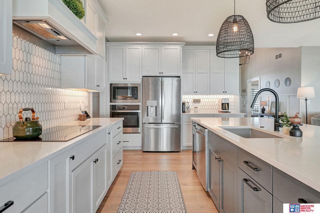 921 N 107th Street, Lincoln, NE 68527