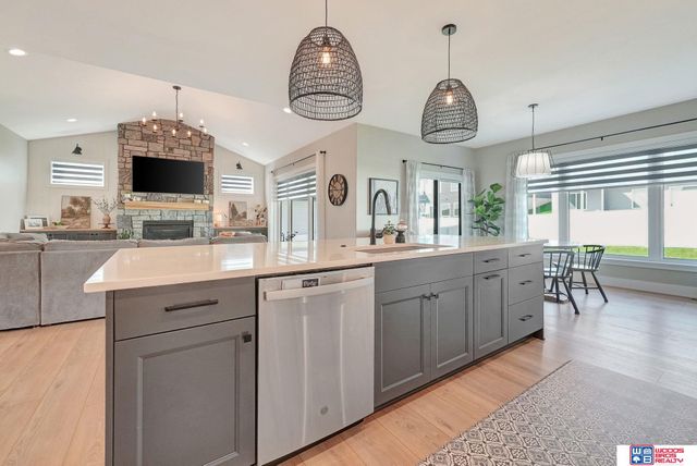 921 N 107th Street, Lincoln, NE 68527