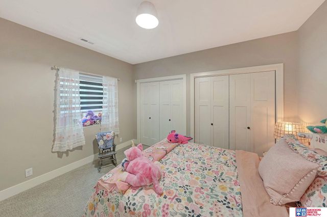 921 N 107th Street, Lincoln, NE 68527