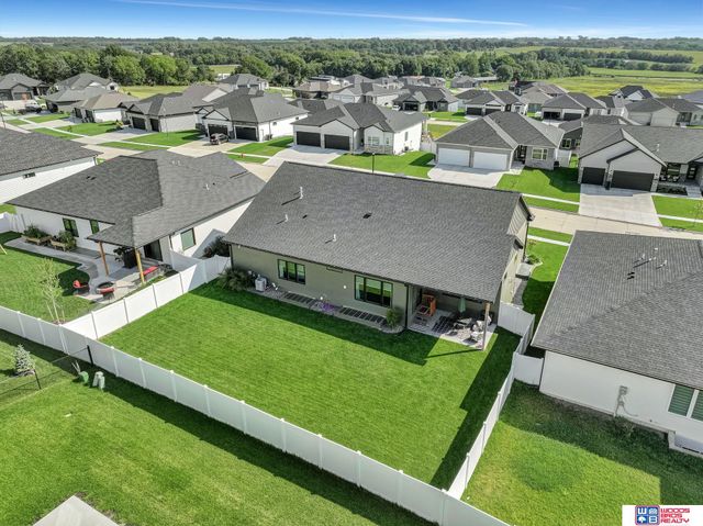 921 N 107th Street, Lincoln, NE 68527