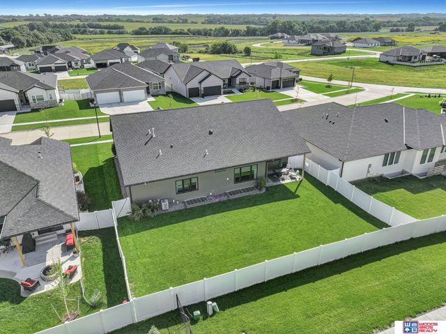 921 N 107th Street, Lincoln, NE 68527