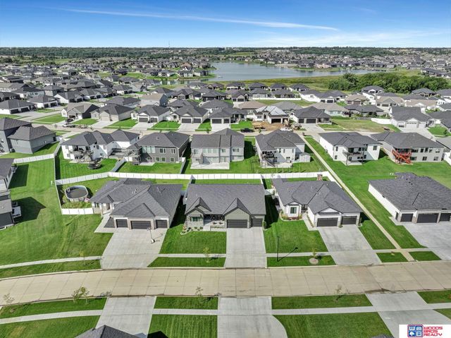 921 N 107th Street, Lincoln, NE 68527