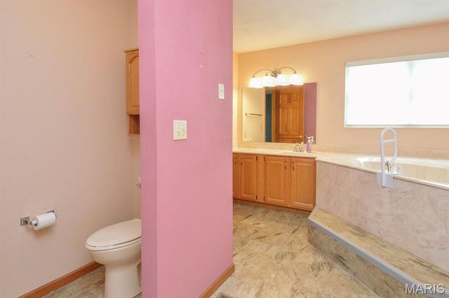 1620 Westhaven Drive, Belleville, IL 62220