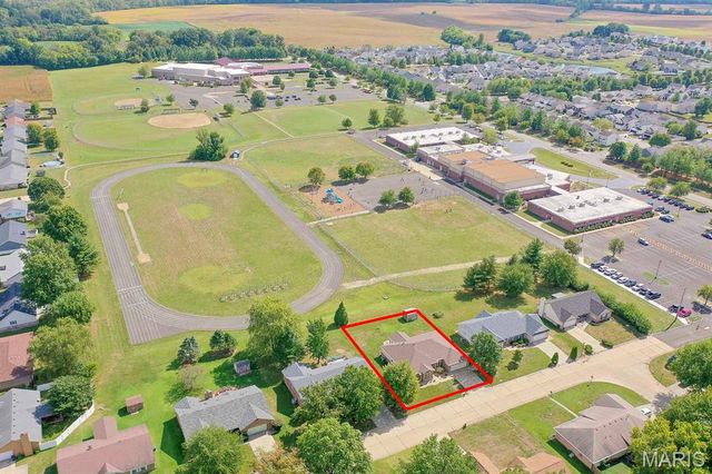 1620 Westhaven Drive, Belleville, IL 62220