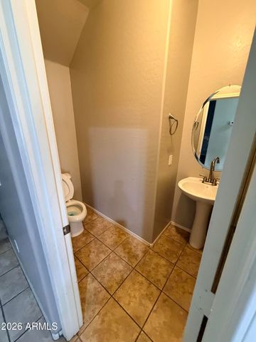 7038 W BEVERLY Road W, Laveen, AZ 85339