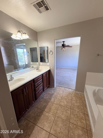 7038 W BEVERLY Road W, Laveen, AZ 85339