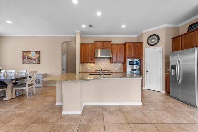 606 W Fork, Webster, TX 77598