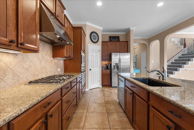 606 W Fork, Webster, TX 77598