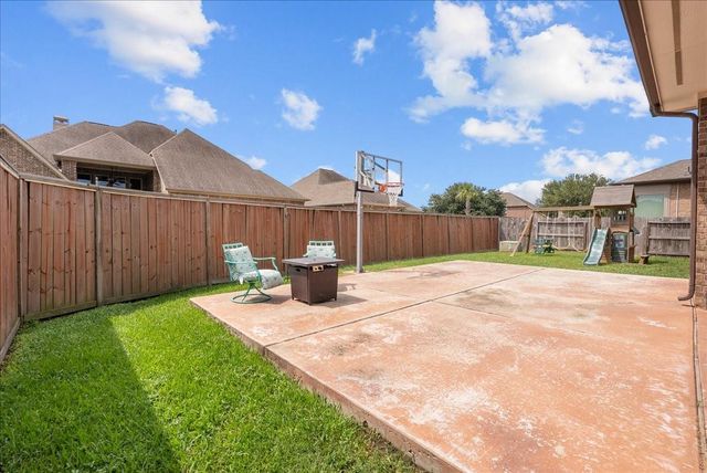 606 W Fork, Webster, TX 77598