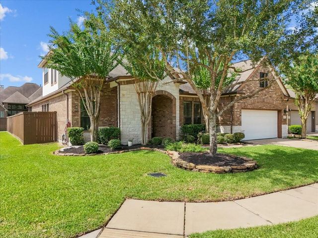 606 W Fork, Webster, TX 77598