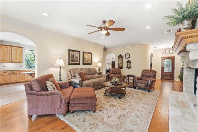 801 Rainbows End RD, Wimberley, TX 78676