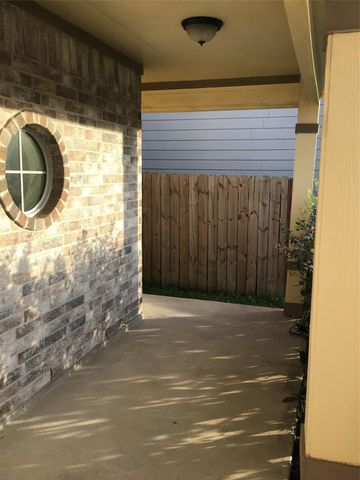 19818 Twisted Creek Drive, Tomball, TX 77375