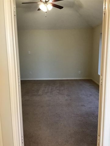 19818 Twisted Creek Drive, Tomball, TX 77375