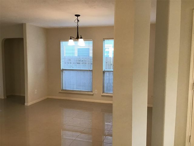 19818 Twisted Creek Drive, Tomball, TX 77375