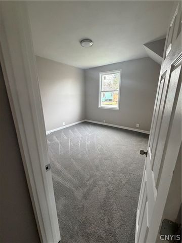 214-2 Rowland Street, Syracuse, NY 13204