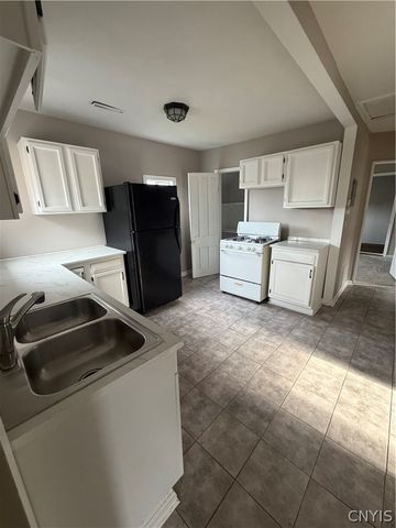 214-2 Rowland Street, Syracuse, NY 13204