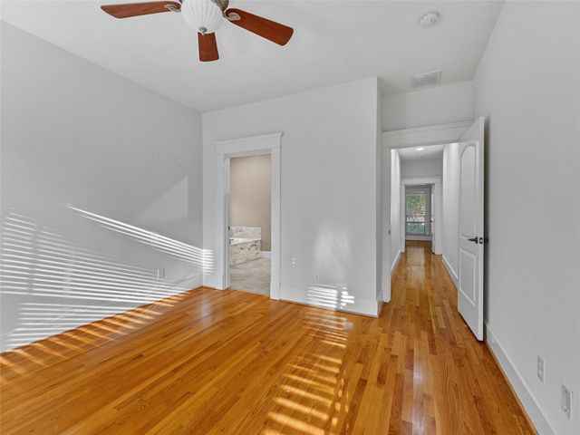 110 E University Avenue, Waxahachie, TX 75165