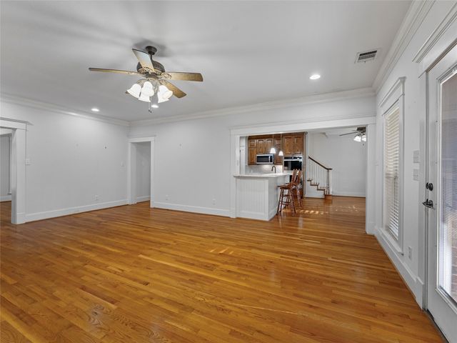 110 E University Avenue, Waxahachie, TX 75165