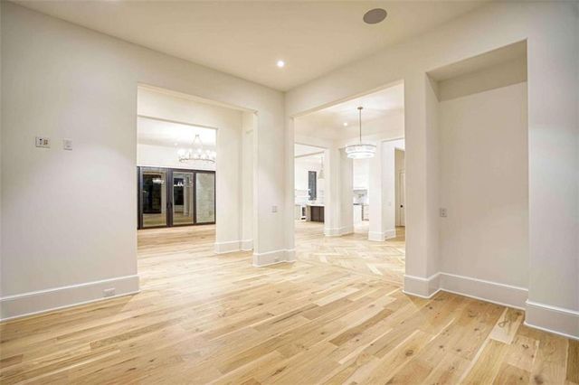 4550 Jolyn Place, Sandy Springs, GA 30342
