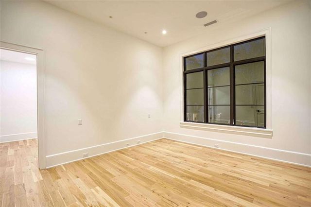 4550 Jolyn Place, Sandy Springs, GA 30342