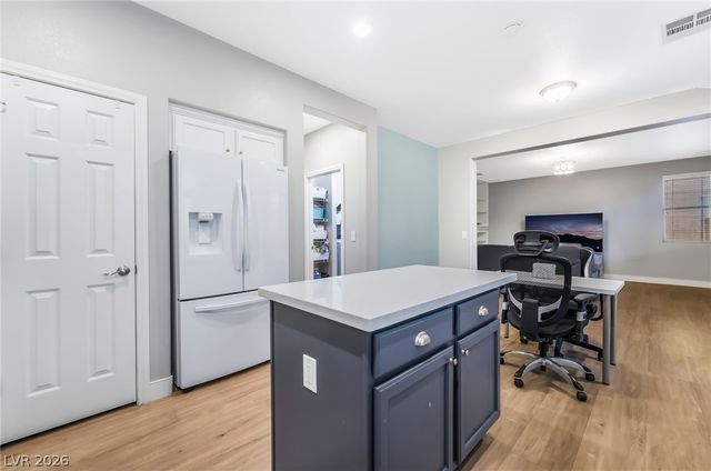 9921 Canyon Peak Drive, Las Vegas, NV 89147