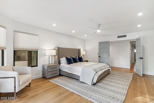 10434 N 82ND Place, Scottsdale, AZ 85258