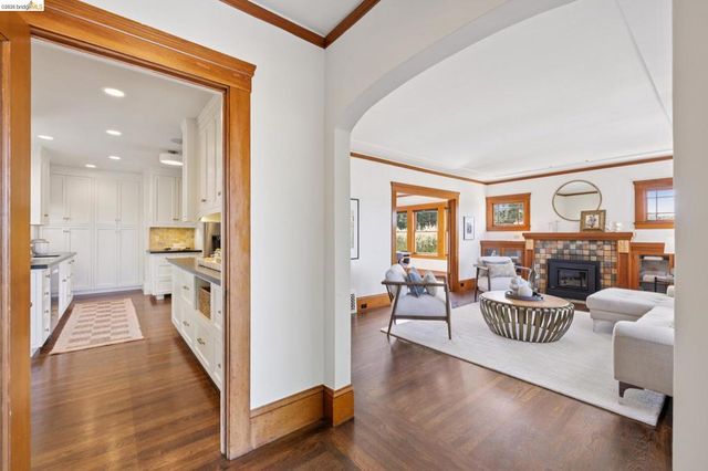 432 El Cerrito Ave., Piedmont, CA 94611