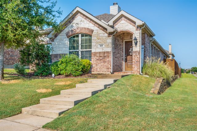 500 Pawnee Street, Aubrey, TX 76227