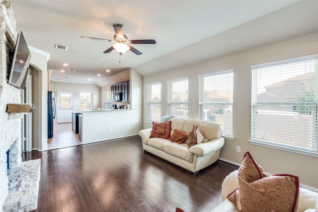 500 Pawnee Street, Aubrey, TX 76227
