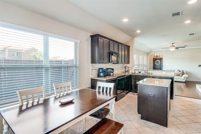 500 Pawnee Street, Aubrey, TX 76227
