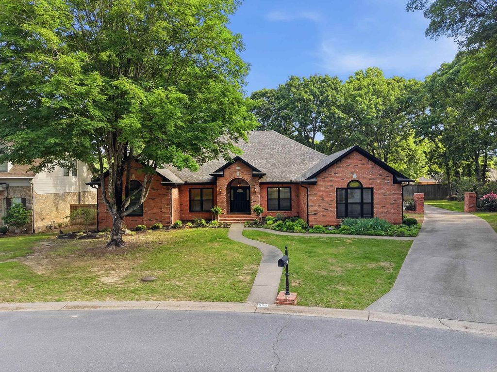 370 Pippinpost Drive, Conway, AR 72034
