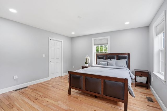 61 Cook St, Billerica, MA 01821