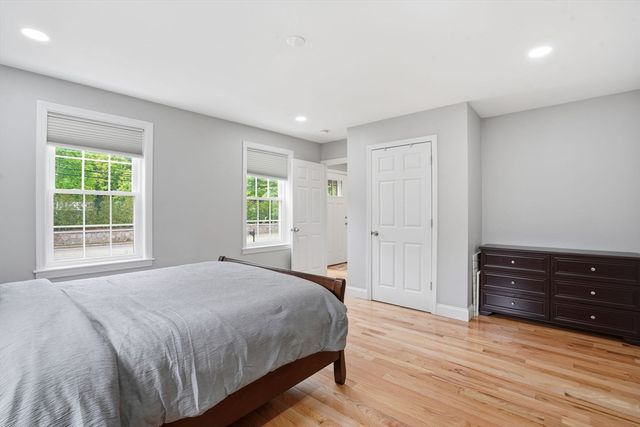 61 Cook St, Billerica, MA 01821