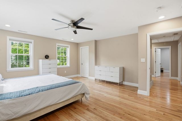 61 Cook St, Billerica, MA 01821