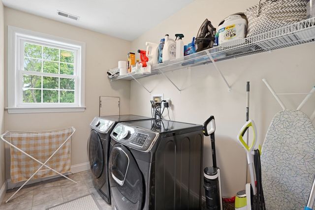 61 Cook St, Billerica, MA 01821
