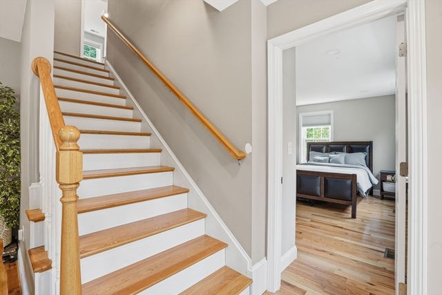 61 Cook St, Billerica, MA 01821
