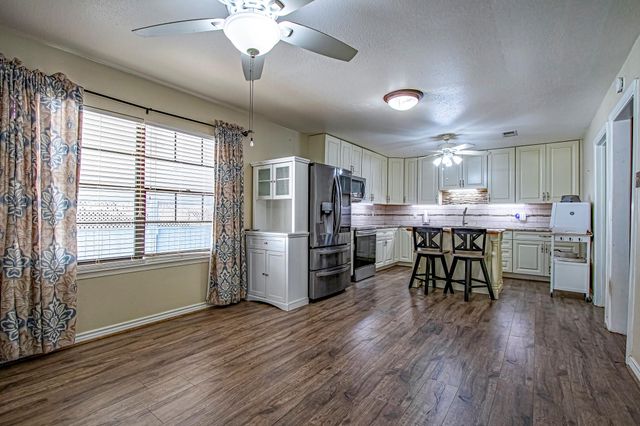 169 Pecan Cove, Livingston, TX 77351