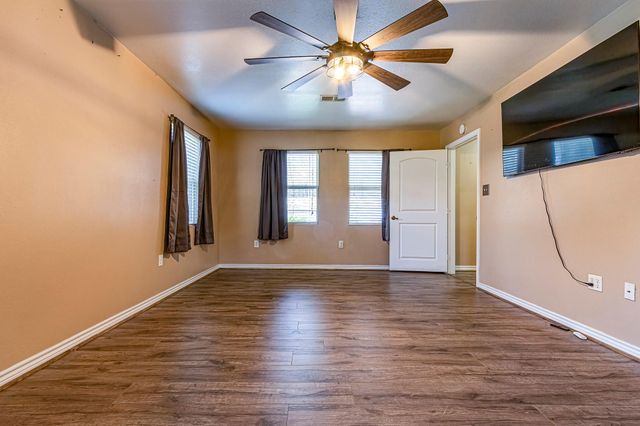 169 Pecan Cove, Livingston, TX 77351