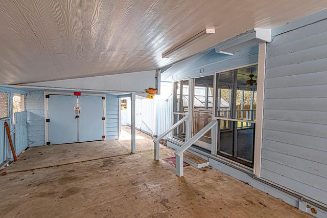 169 Pecan Cove, Livingston, TX 77351