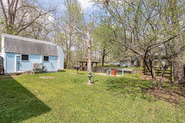 169 Pecan Cove, Livingston, TX 77351