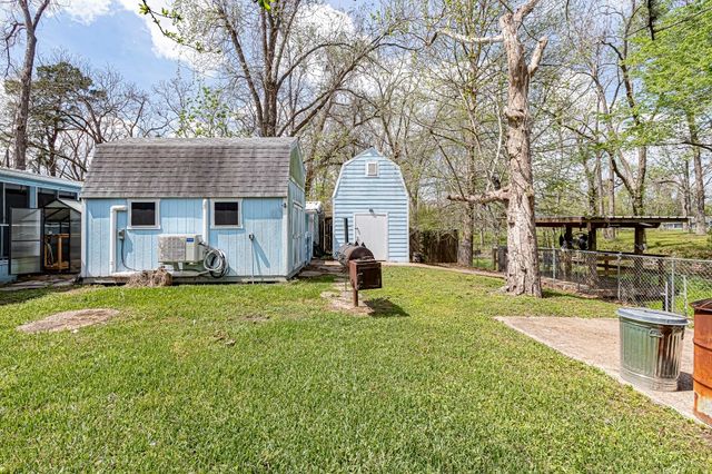 169 Pecan Cove, Livingston, TX 77351