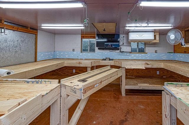 169 Pecan Cove, Livingston, TX 77351