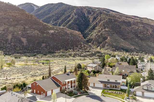 2676 E HILL CLIMB CIR, Sandy, UT 84092