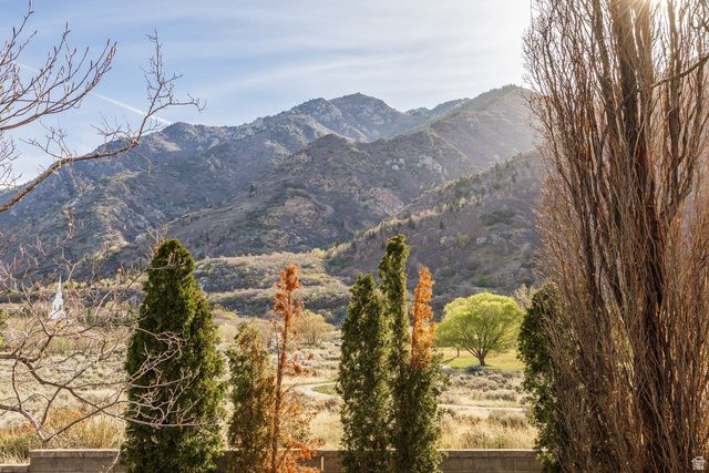 2676 E HILL CLIMB CIR, Sandy, UT 84092