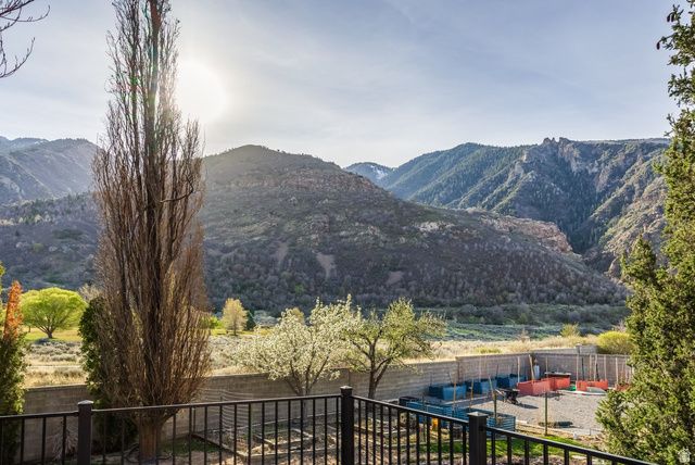 2676 E HILL CLIMB CIR, Sandy, UT 84092